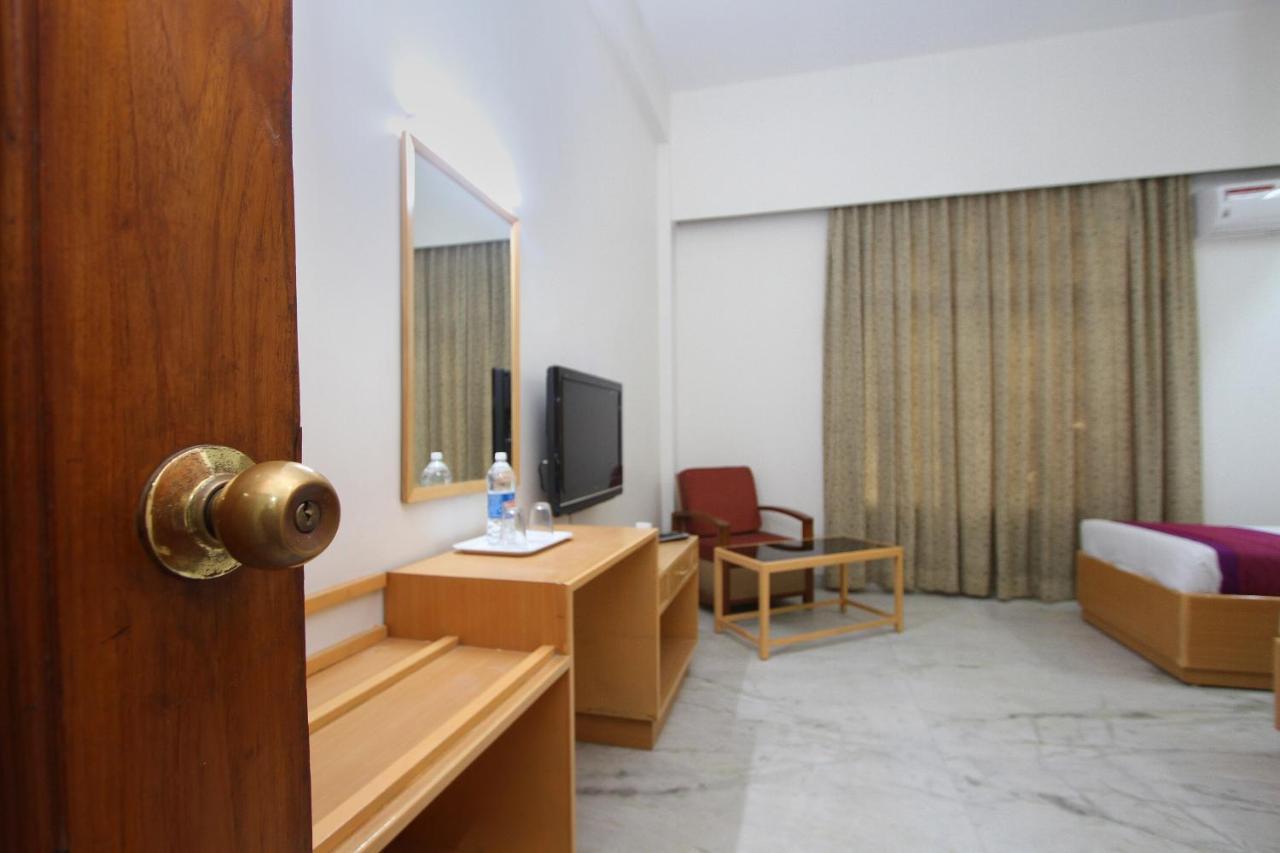 Oyo 5345 Hotel Sai Rennaissance Bangalore Eksteriør billede